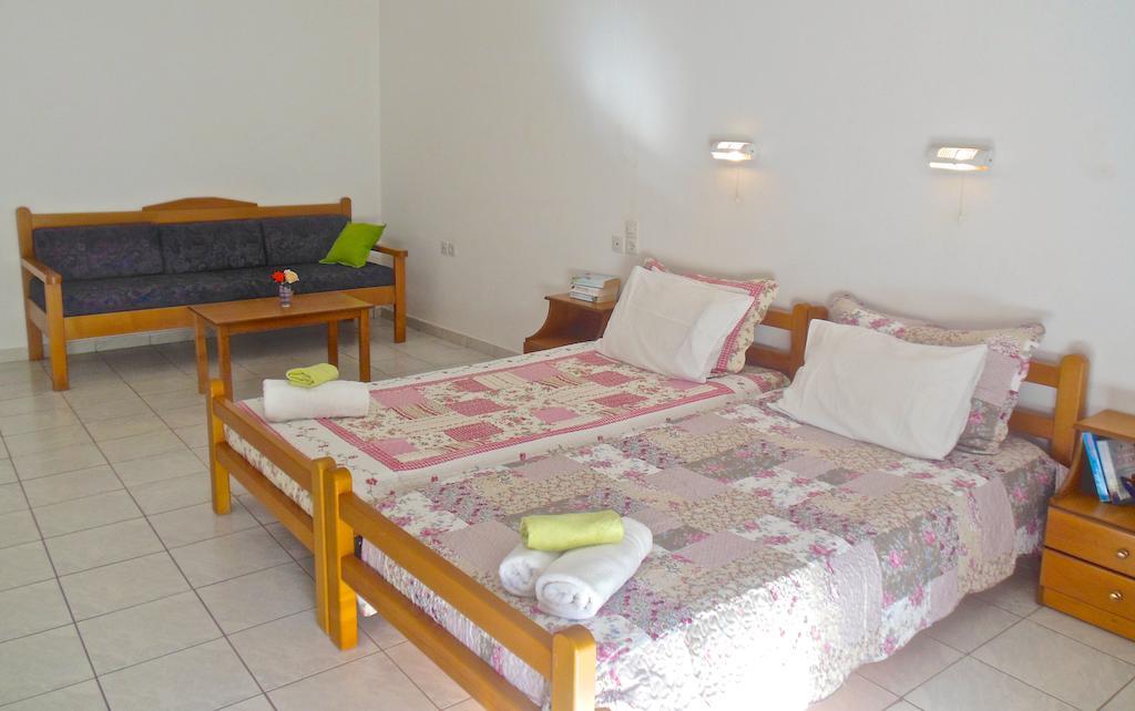 Irilena Apartments Stalida Quarto foto